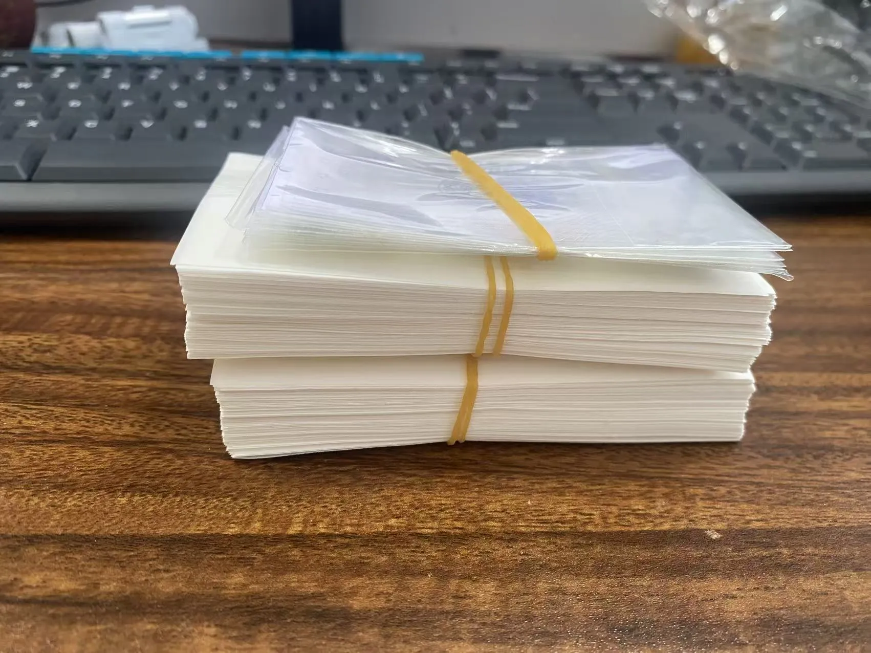 JOJO Pac hologram kreditkortmærkat sendt til Pakistan