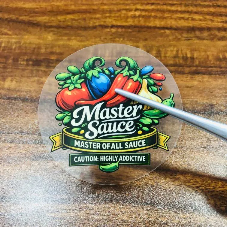 Fuldfør den præcise levering af chilisauce-etiketterne
